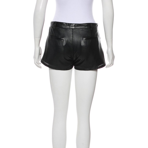 LAMARQUE COLLECTION Laser-Cut Leather Shorts- SZ 0 - Picture 2 of 6
